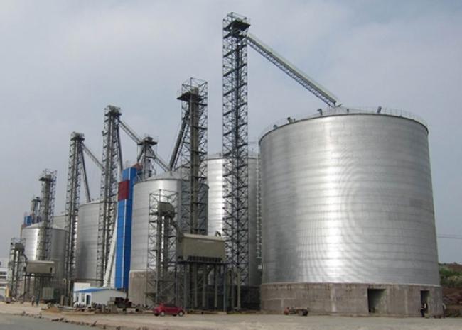 房县大型钢板库构造参数及水泥储存质量